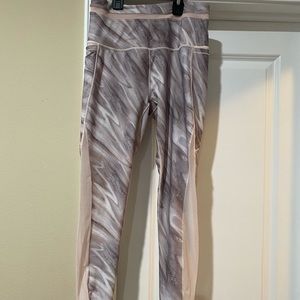 Calia by Carrie Underwood leggings
